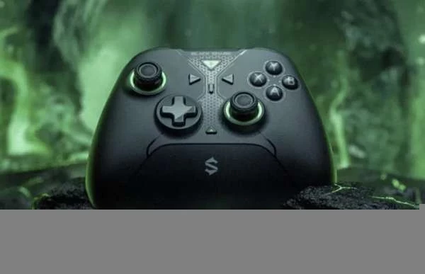 Запущен беспроводной игровой контроллер Black Shark Black Magic